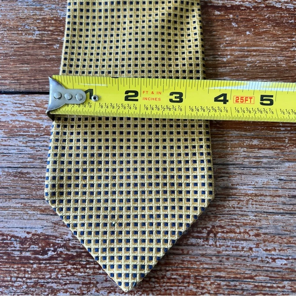 Brooks Brothers Basics Pure Silk Tie Gold Navy Boxes Made in USA 3.5” x 60”